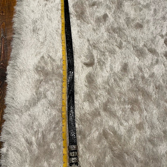 Black leather belt with silver buckle and embellishments - Picture 4 of 7